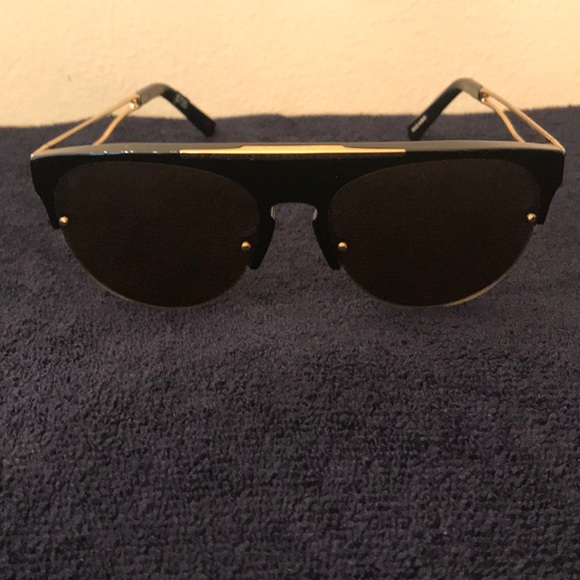 Louis Vuitton Sunglasses - Picture 6 of 8